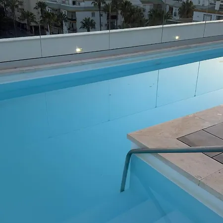 The Palm Retreat-rooftop-pool-beach Lejlighed Estepona